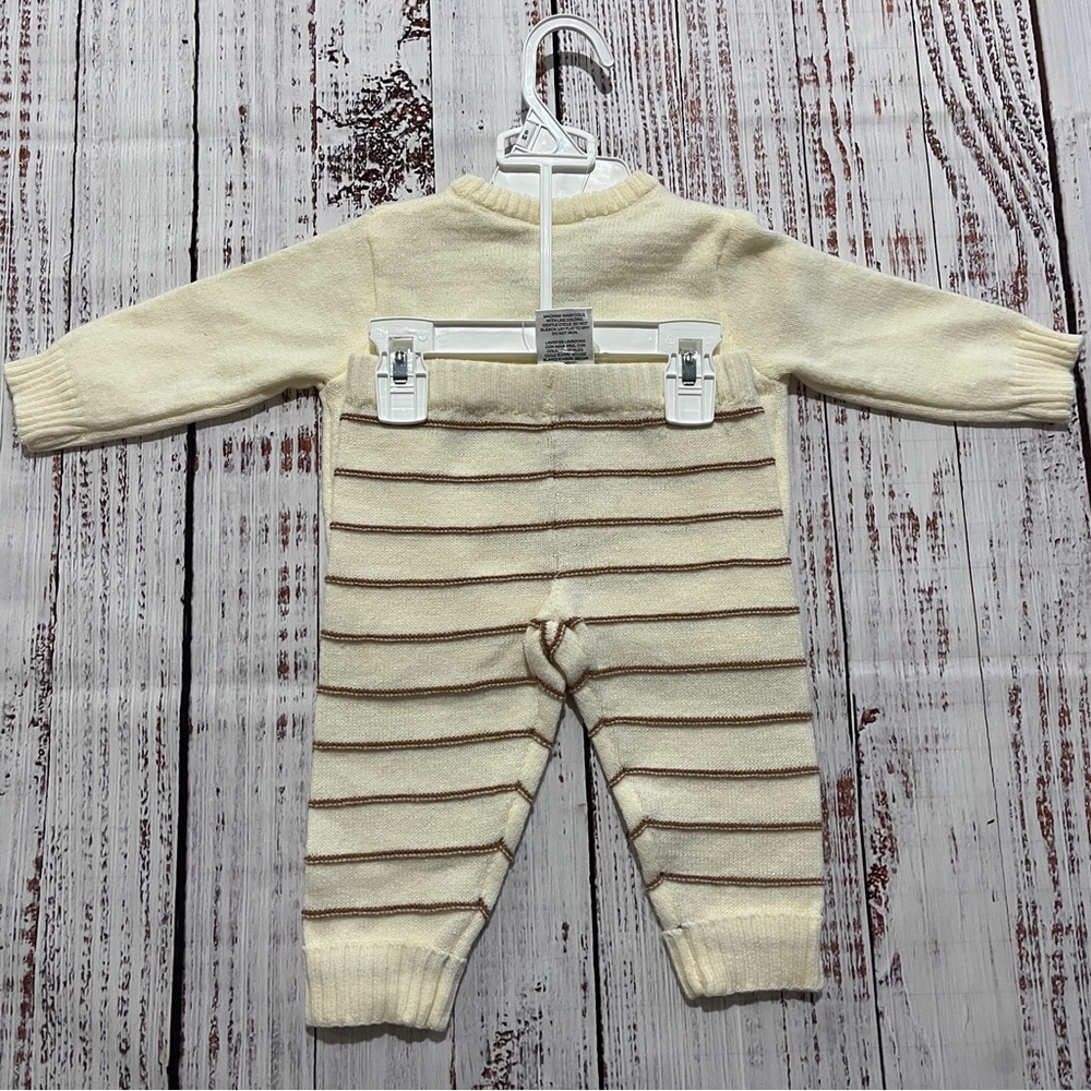 NWT Disney Baby Cream Winnie the Pooh Sweater-6M - Picture 2 of 5